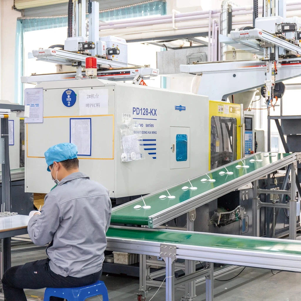 Injection molding workshop3